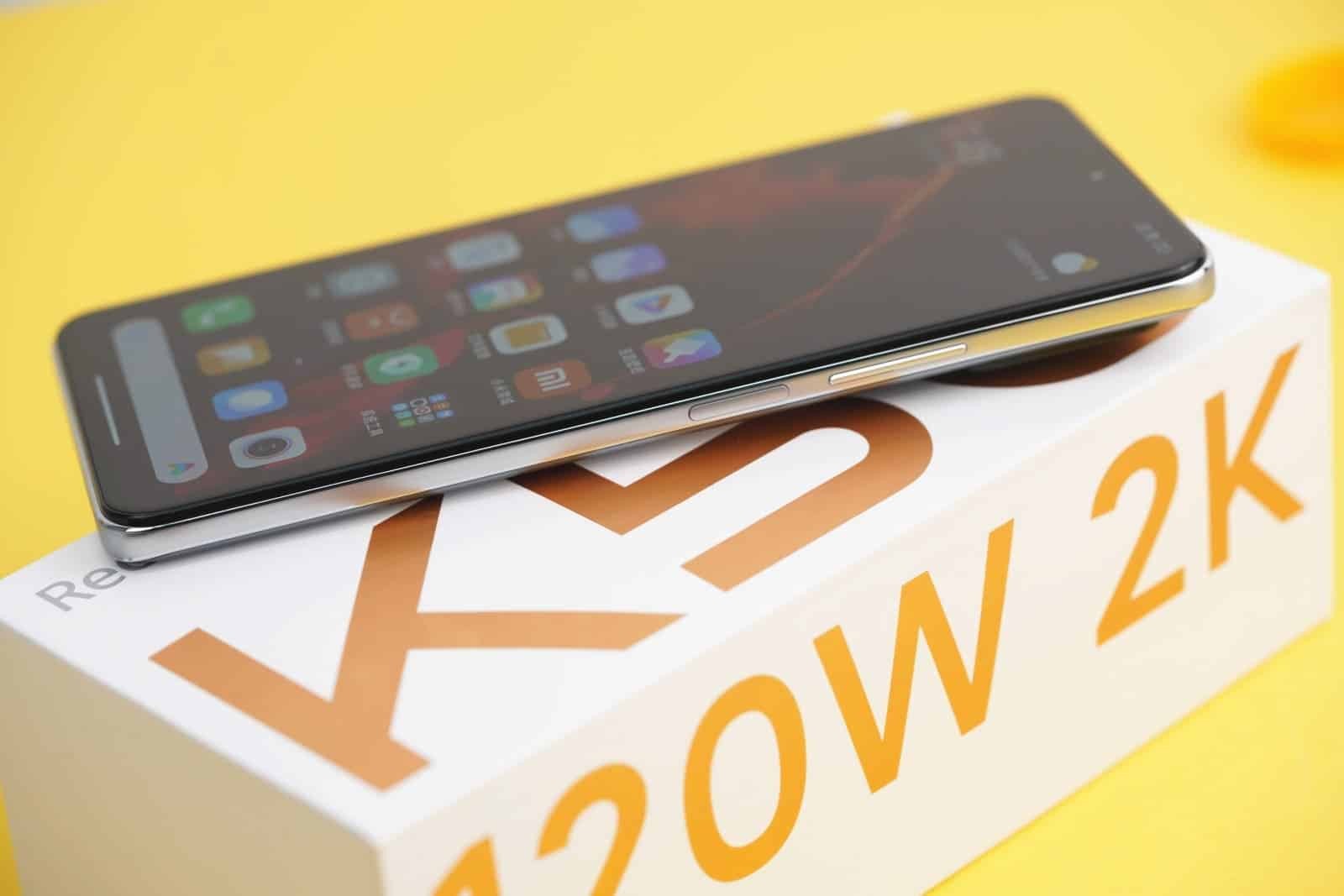Nếu bạn đã thử những chiếc điện thoại trên mà chưa ưng ý hãy thử qua dòng Redmi K50 Ultra, trang bị chip Snapdragion 8+ Gen 1, cực kì trâu bò